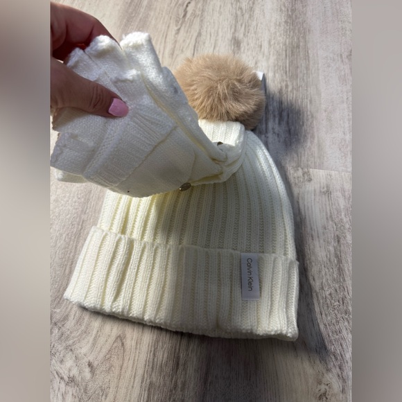 Calvin Klein Cream Knit Hat and Glove Set - Picture 2 of 3